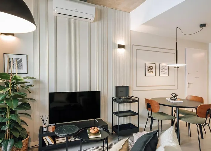 شقة Arrifana - 1 Bedroom In Santo Antonio Lisboa